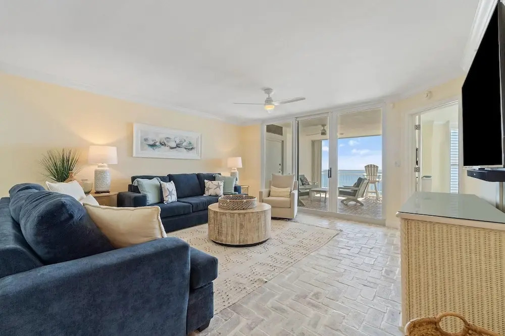 Seaspray East 825-gulf Front