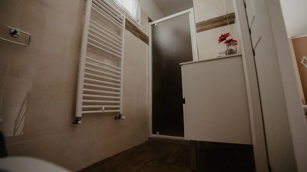 Gold Apartment