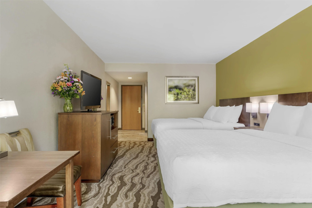 Best Western Plus River Escape Sylva / Dillsboro