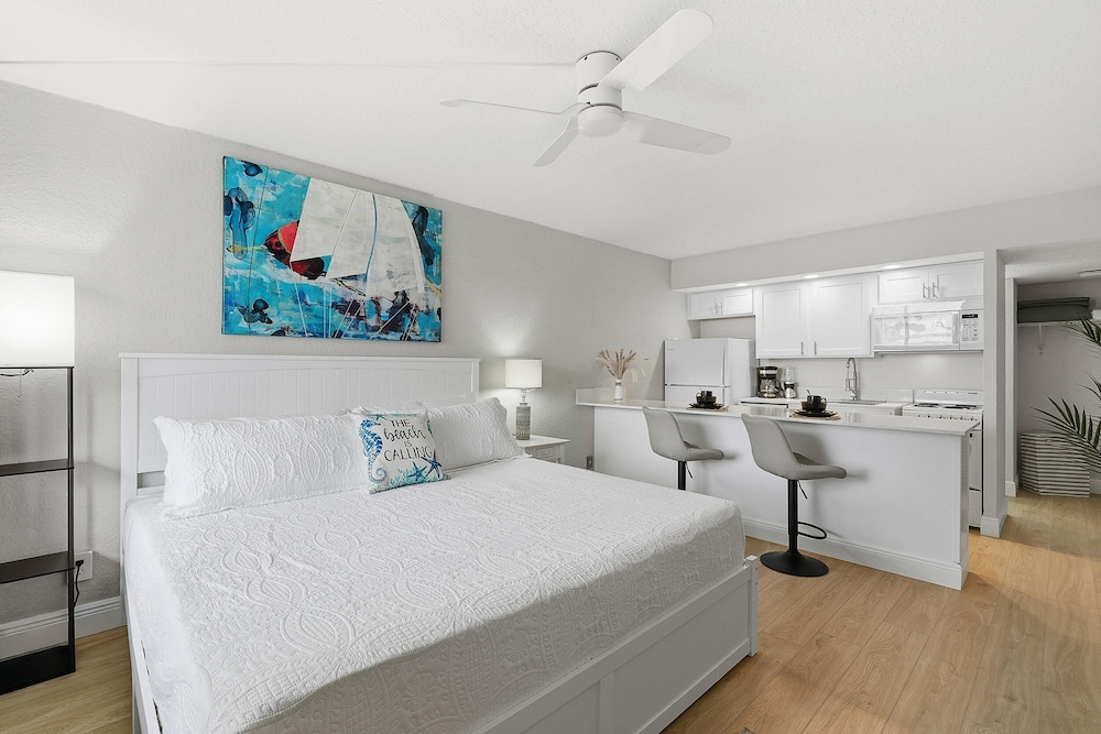 Ocean Breeze Resort 106