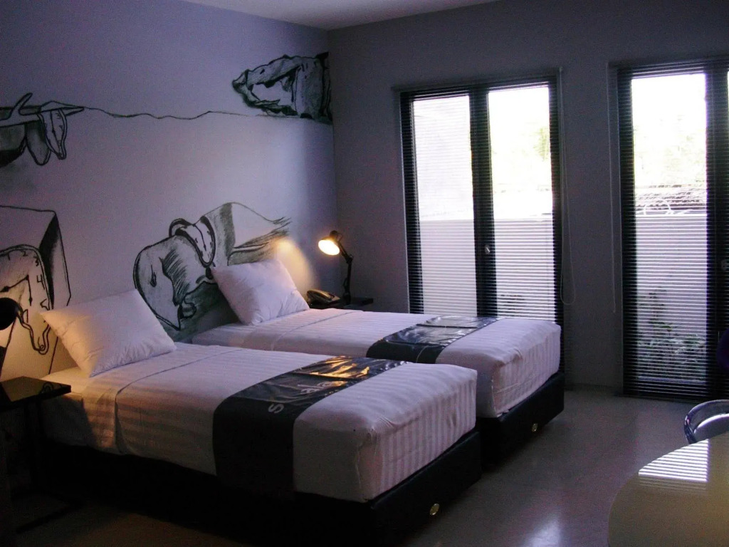Scala Bed and Beyond
