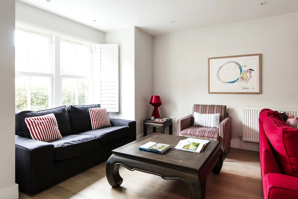 Lovely Putney Home by the Thames