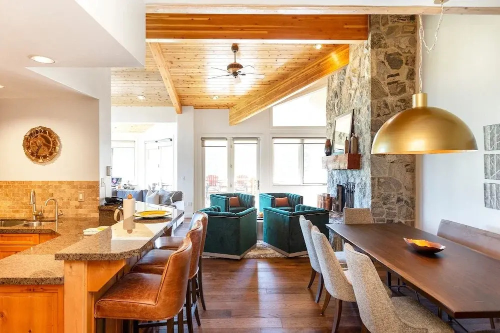 Trail's End Lodge at Deer Valley Resort - Three Bedroom Residence with Spa #506 3 Condo