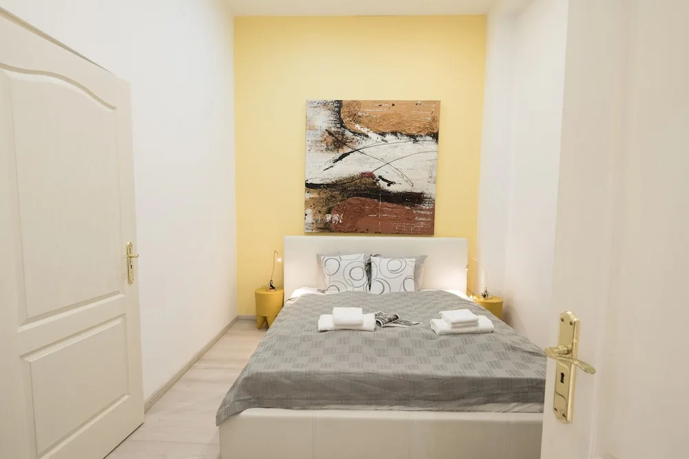 Budapest Easy Flat - Basilica Lux