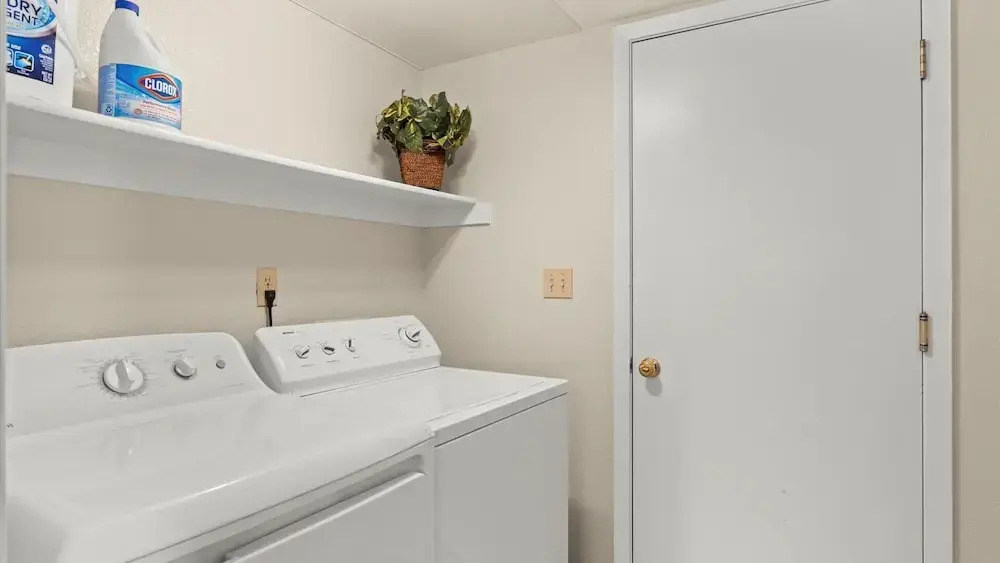 NEW Cityside Stay 3BR Retreat Near DT w Patio