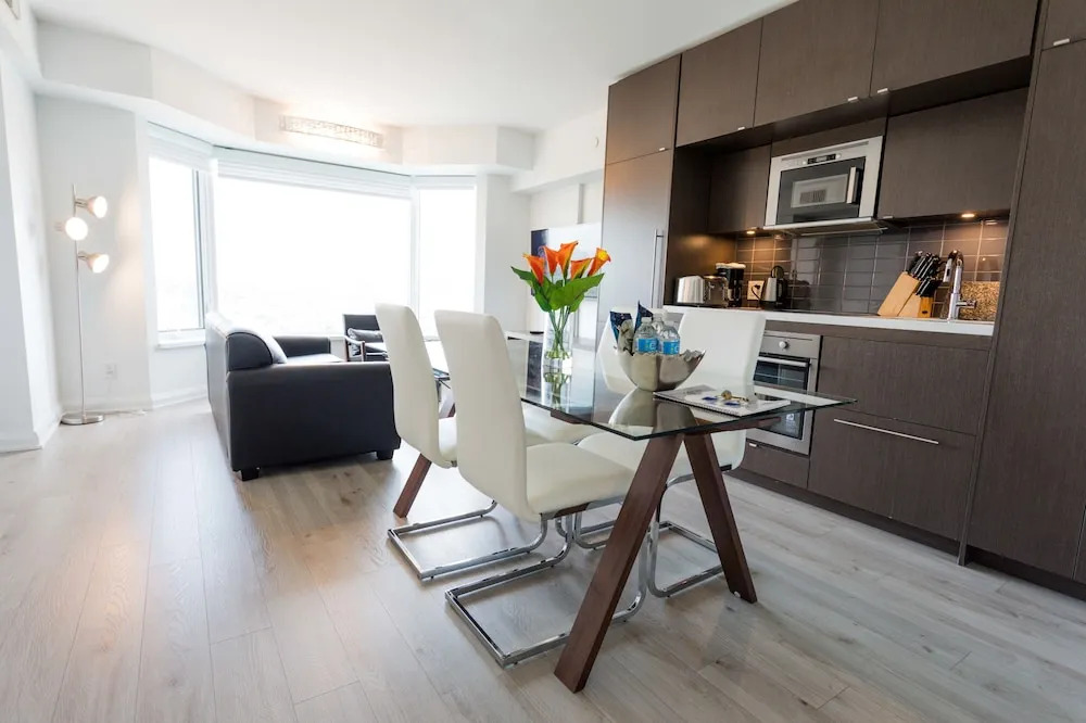 Yorkville Plaza Express Stay