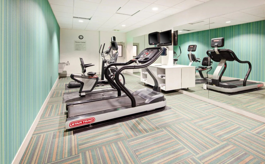 Holiday Inn Express & Suites Clovis Fresno Area by IHG