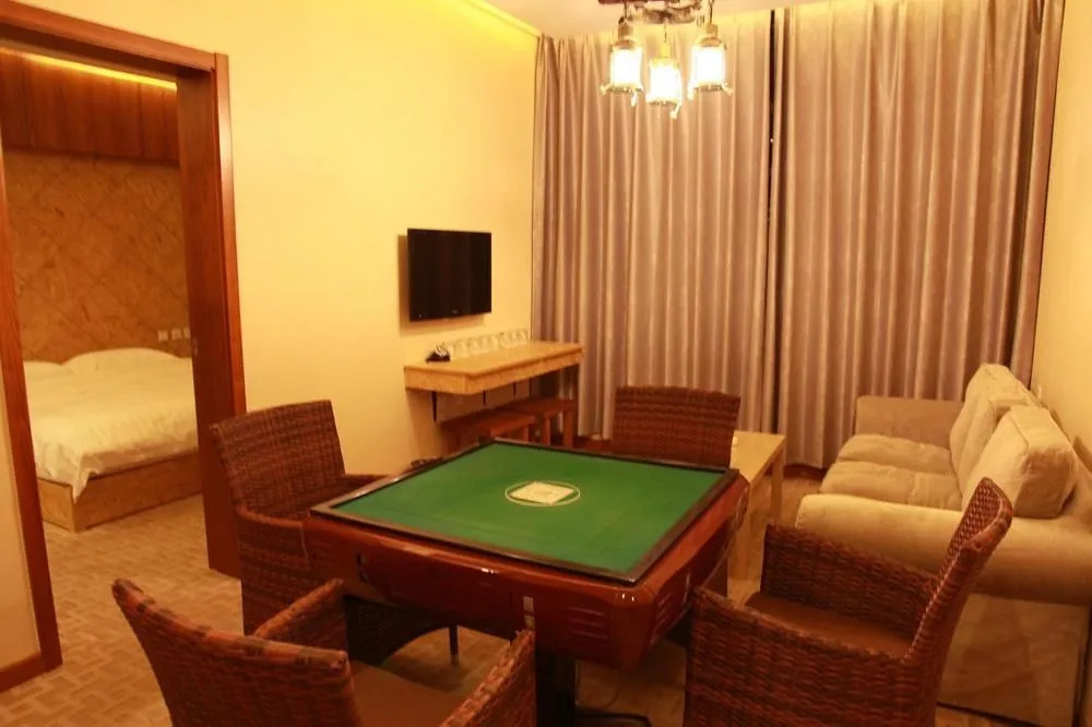 Chengde No.1 Business Hotel