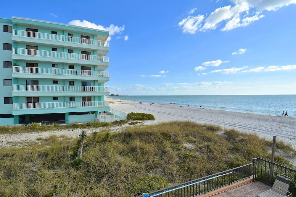 Trillium 1A South Corner/amazing Remodel/stunning View!