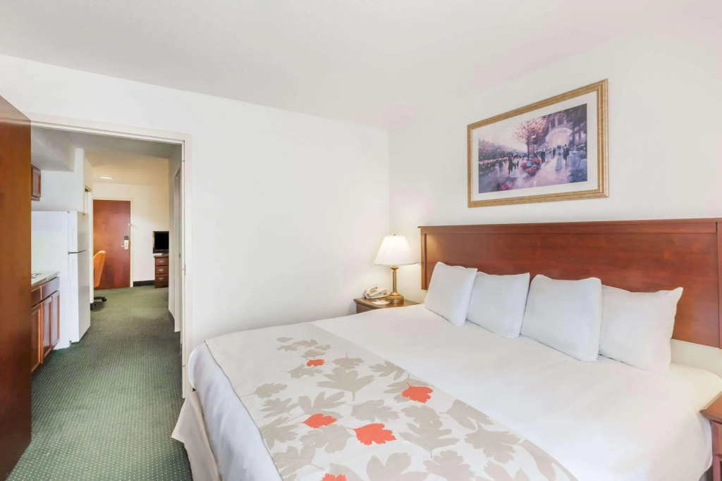 Clarion Pointe Charleston - West Ashley