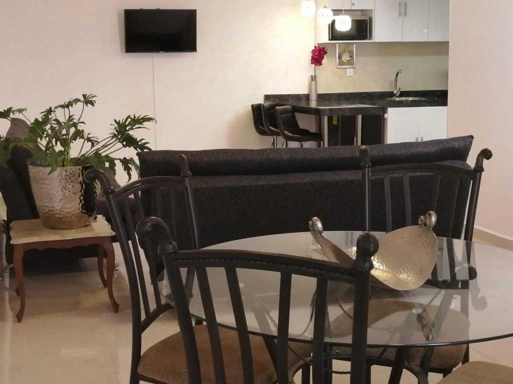 Departamento Completo muy bien situado en Avenida General Emiliano Zapata
