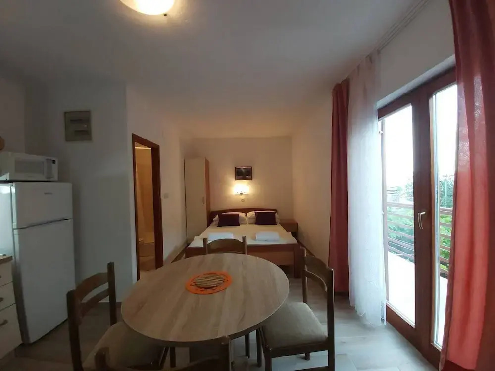 Apartments Villa Pelegrin