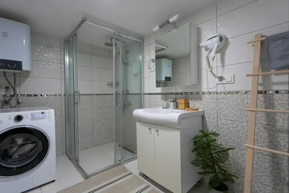 Missafir Modern Flat Near Hadrian s Gate