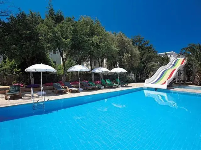 Club Aqua Torba