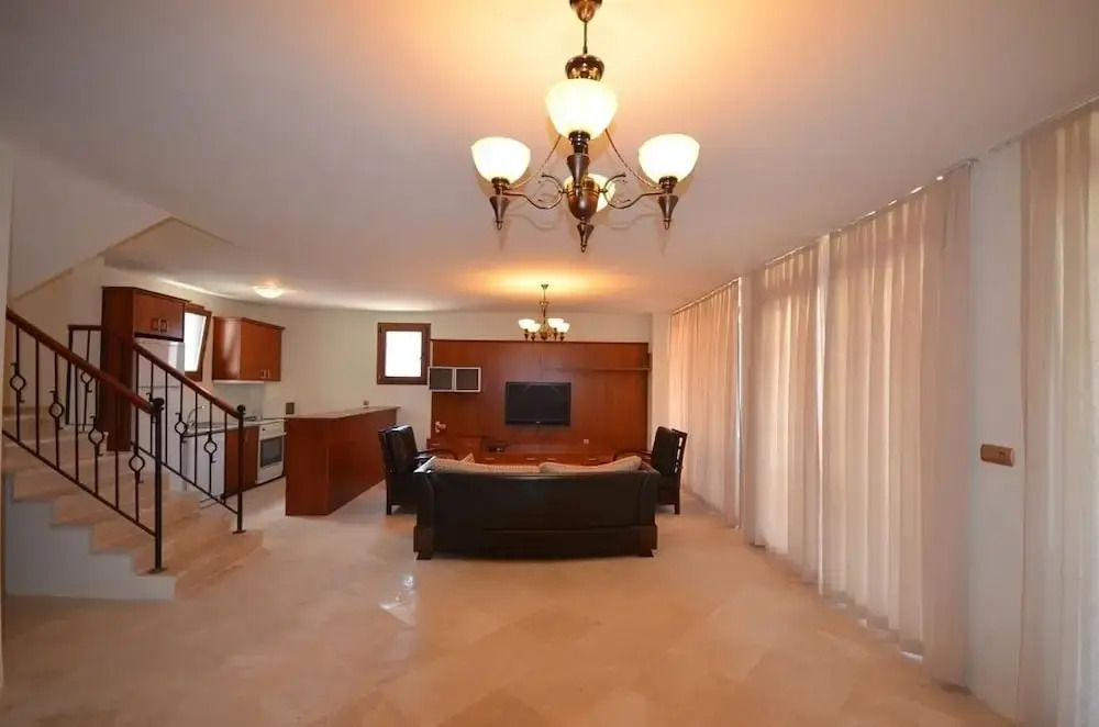 Villa Lotus