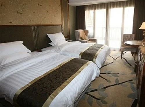 Chongqing Safari Park River & Holiday Hotel