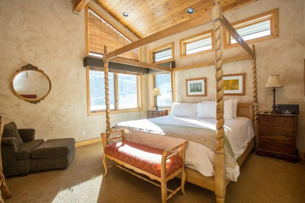 Trail's End Lodge 4 Bedroom Condo #17 with Spa by Deer Valley Resort