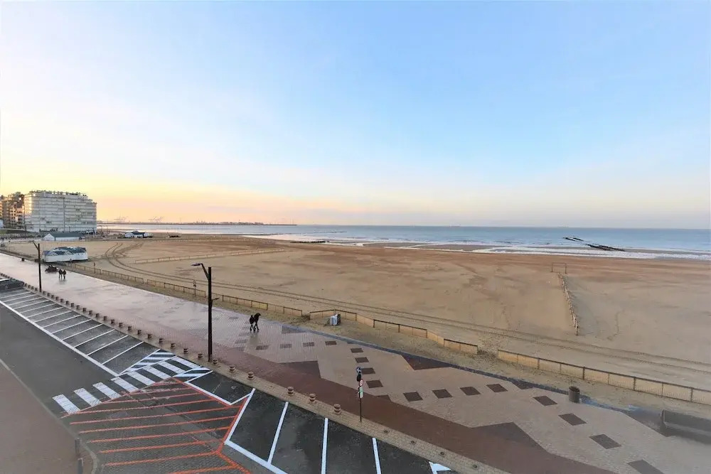 Bright 3-bedroom Apartment With Sea View