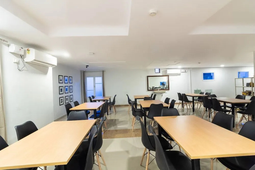 THE STROBE SILVERKEY HOTEL