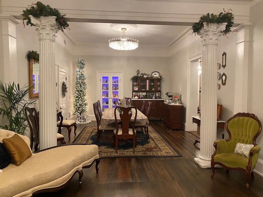 Belle Louise Historic Bed & Breakfast