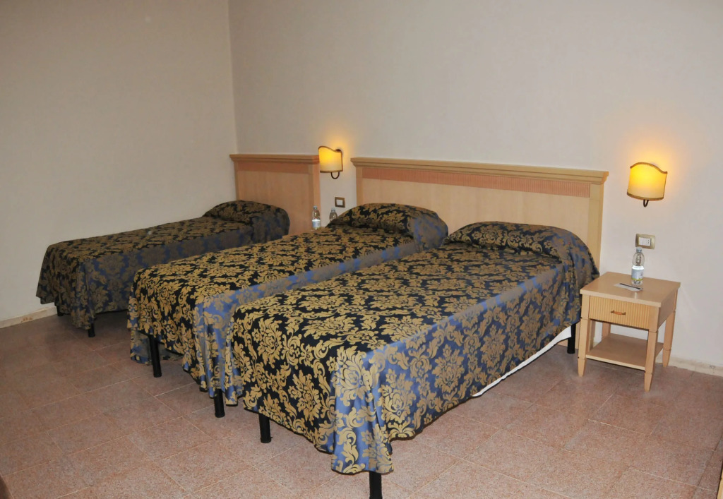 HHB Hotel