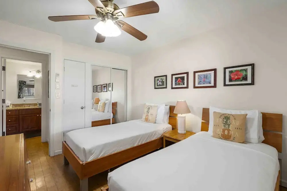 Lauloa 410 - Top Floor, Oceanfront Lanai, Molokini & Halaeakala Views, Split A/C