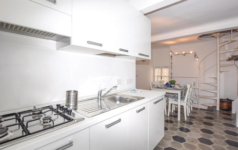 Gorgeous Home In Imperia, Loc Poggi