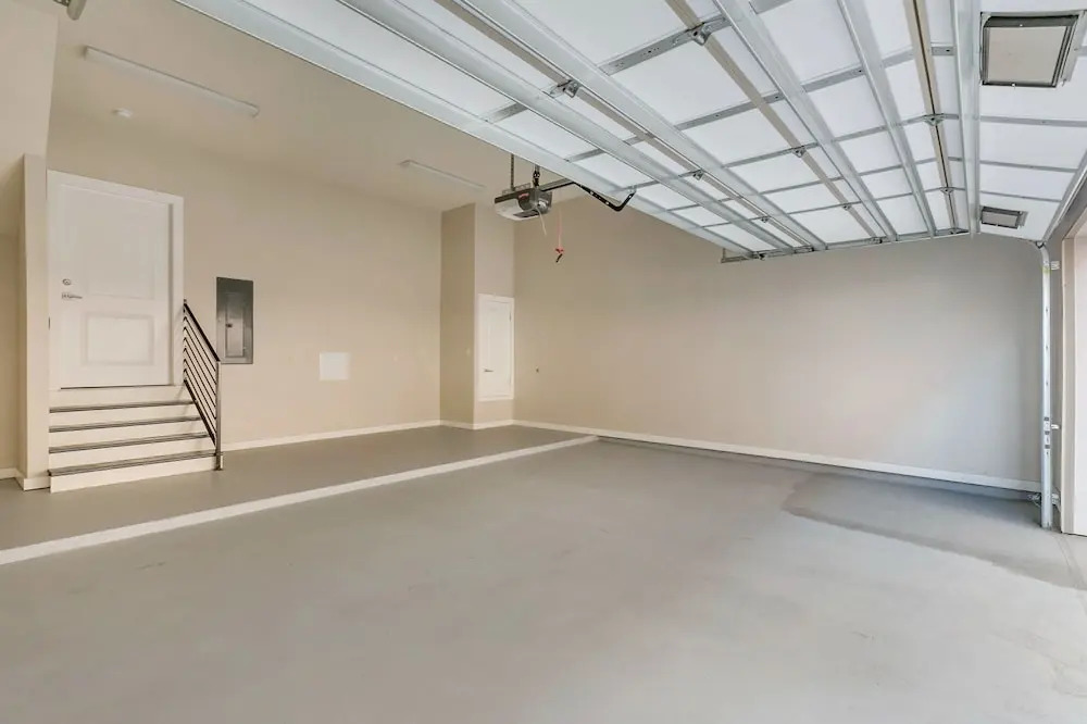 4BR Townhouse in Bienville Villas
