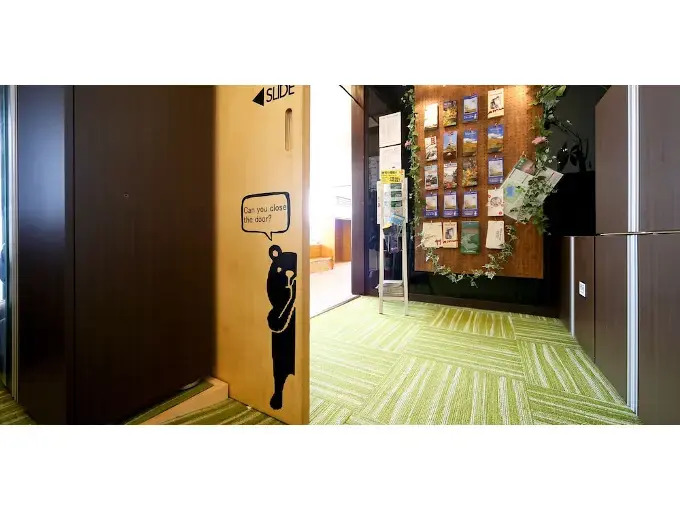 Air Hostel LCC