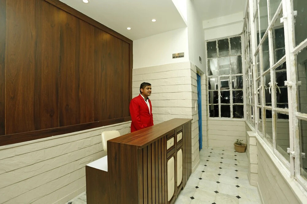 Hotel Raj Deluxe