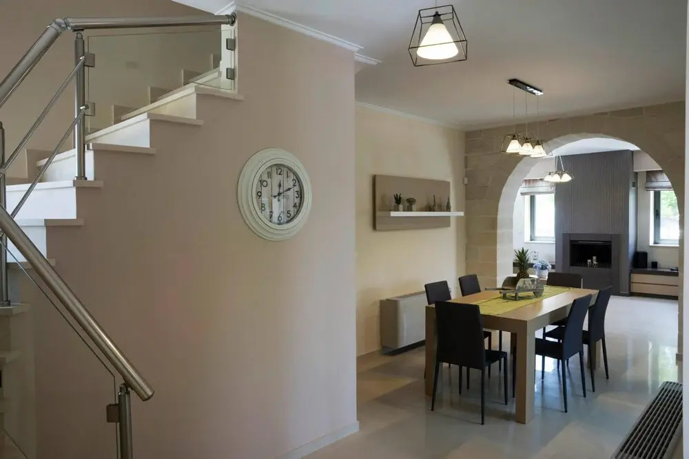 Luxurious Modern Mansion With Private Pool and Sauna 200m From Beach