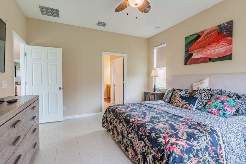 September Special!! Family-friendly Pool Home, Brand New Pool & Spa, Free Wifi, Bbq Grill, Gated!! 6 Bedroom Home, Davenport