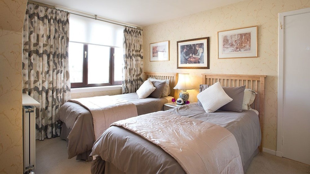 Braeside House