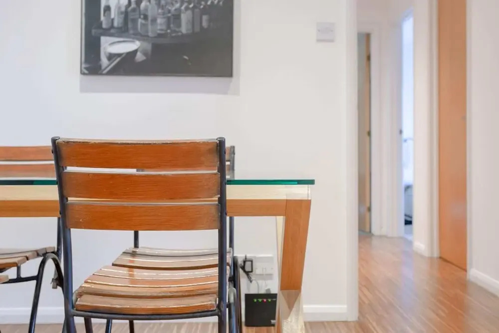 2 Bedroom Apartment In Aldgate East