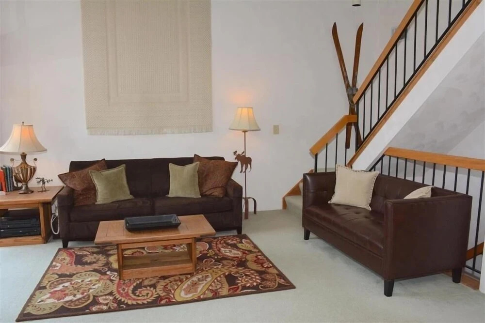 Seven Springs Sunridge 1 BR Loft Deluxe Condo, Ski-In/Out by RedAwning