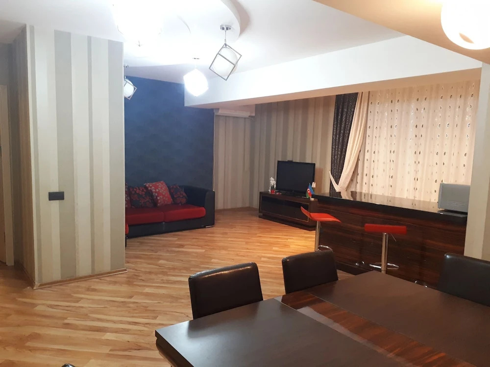 Apartment with Formula 1 view