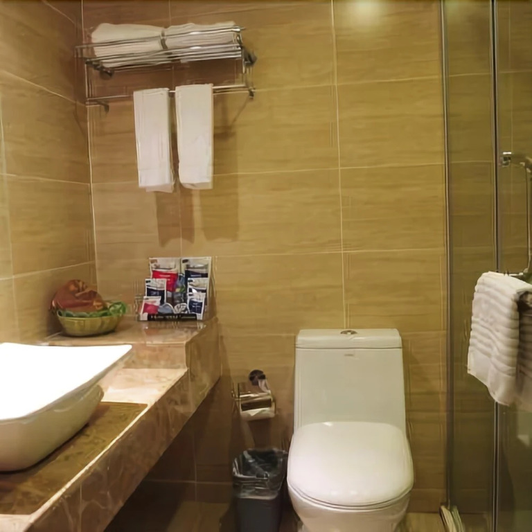 Radow Hotel Chain (Wenzhou Railway Station)