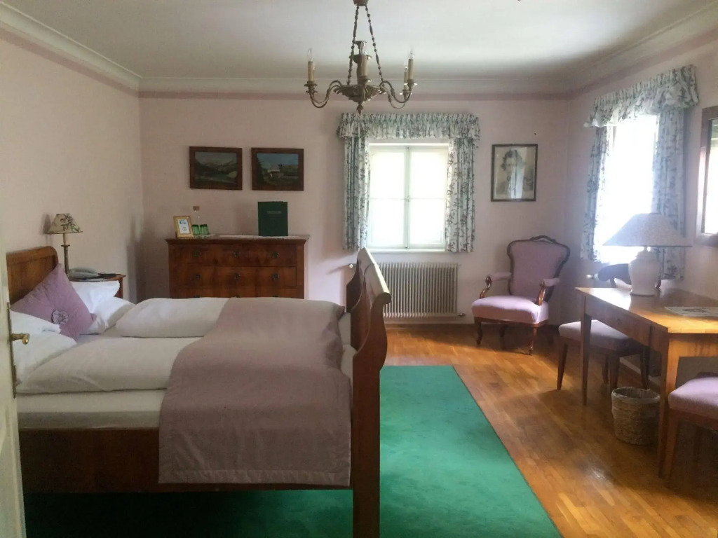 Der Schlosswirt zu Anif - Biedermeierhotel und Restaurant