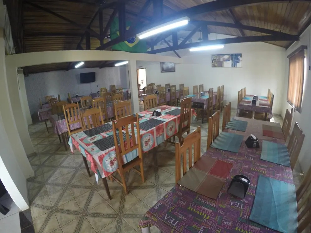 Hotel 2 Irmãos