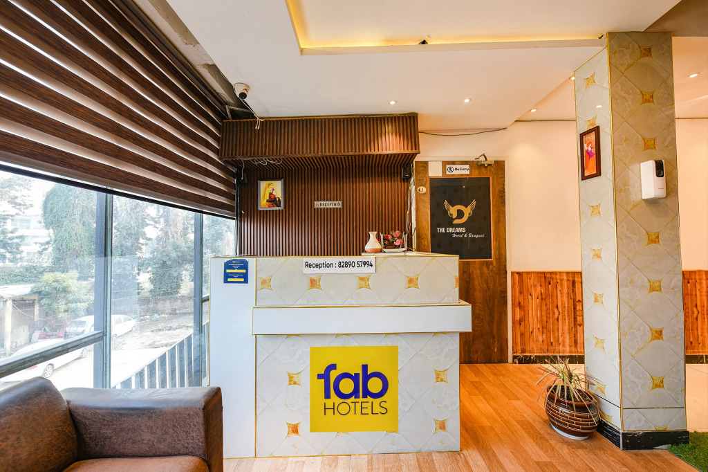 FabHotel The Dreams
