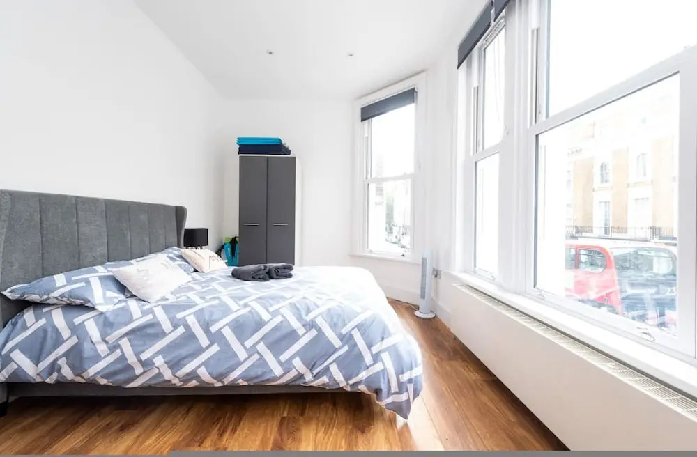 Gorgeous Apartment by the Park SS2