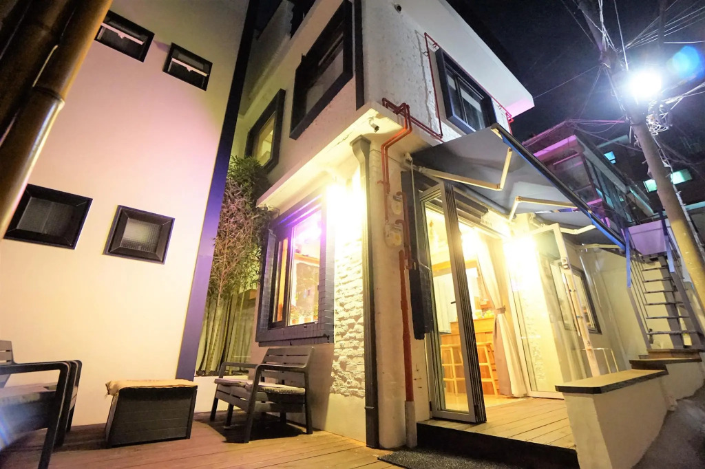 Seoulcube Ewha -Female only