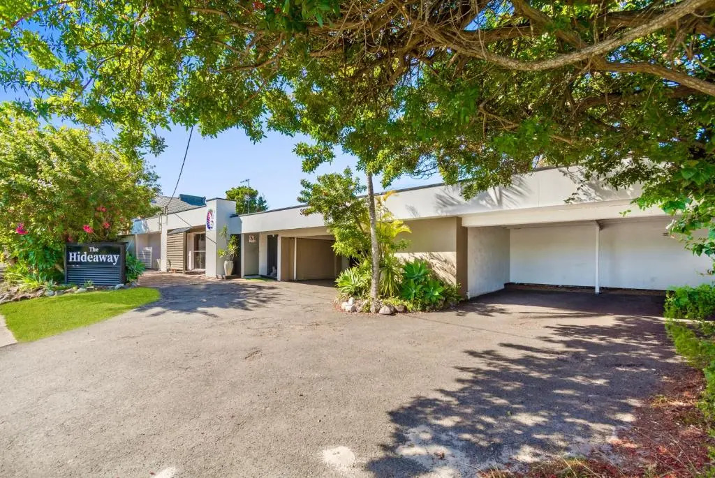 Hideaway Noosa Men Only Beach Resort