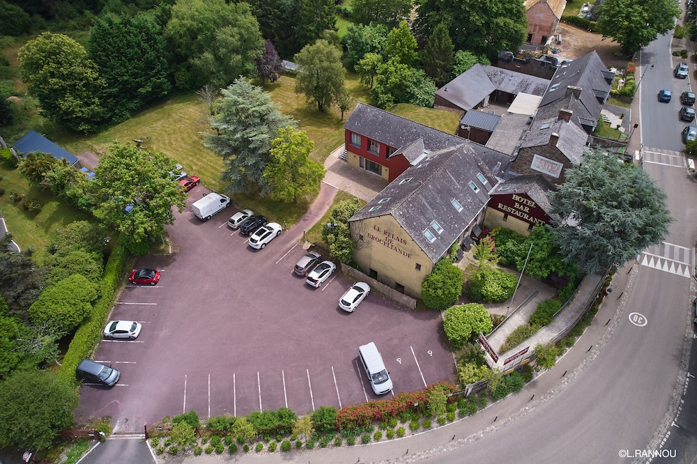Logis Hotel, restaurant et spa Le Relais De Broceliande