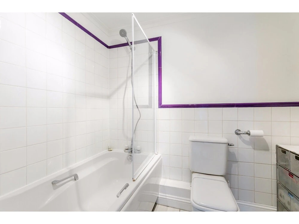 Bright, Spacious West Hampstead Flat for 4