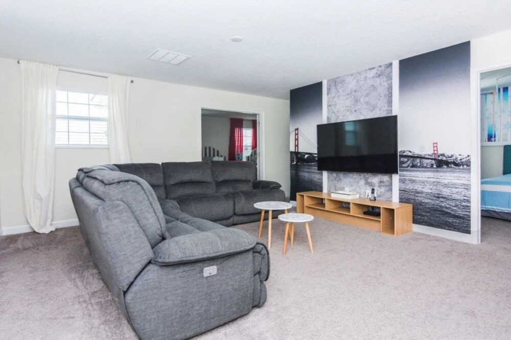 Gorgeous Home with Pool and Game Room CG1680