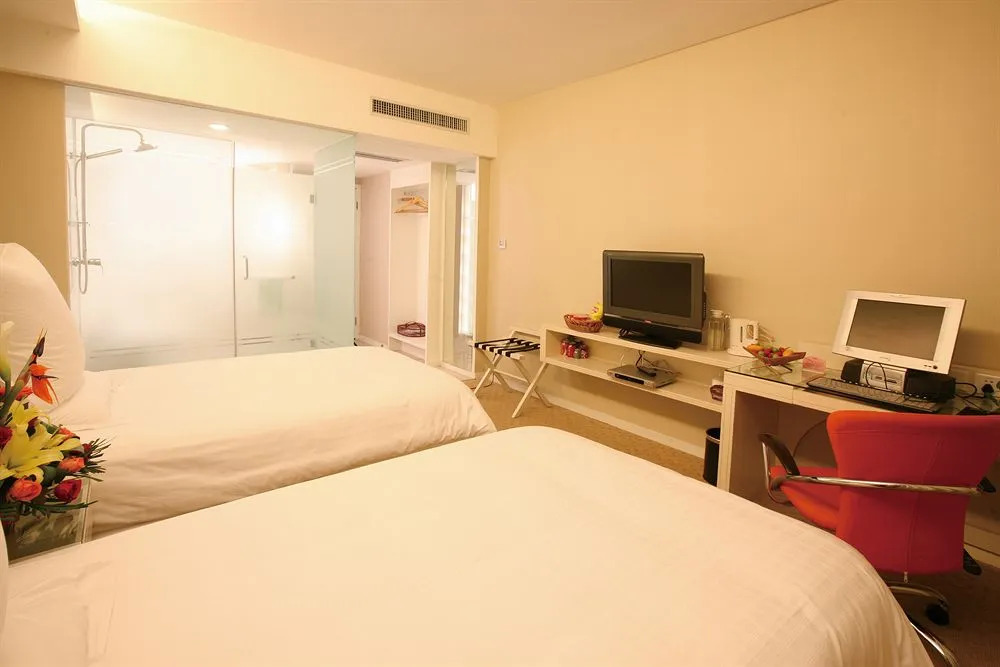 Xiangbao Lake Hotel