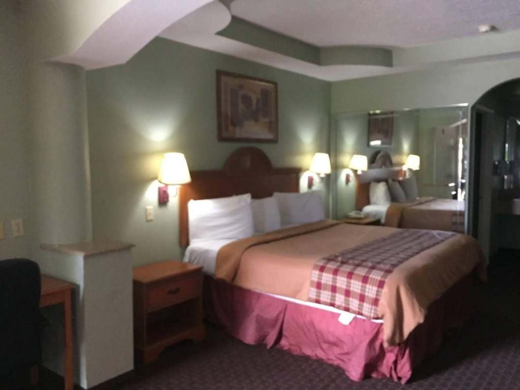 Lotus Inn