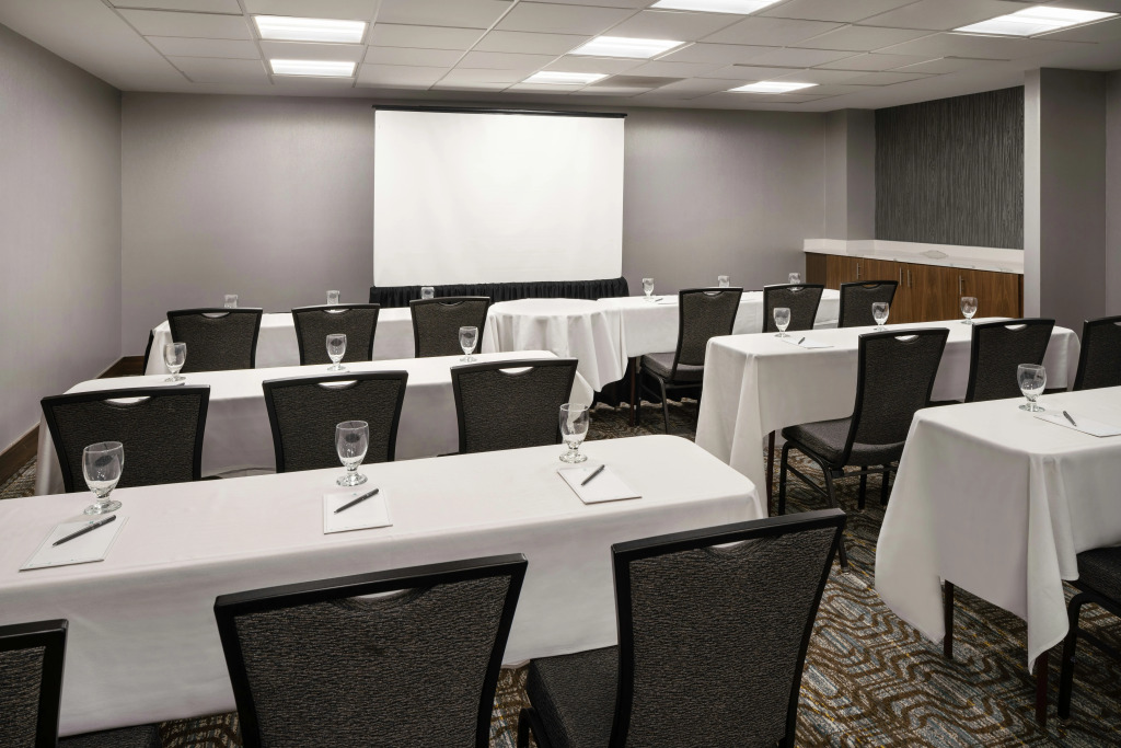 Embassy Suites by Hilton Austin Central