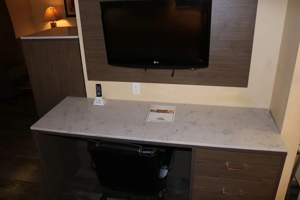Days Inn Fresno South